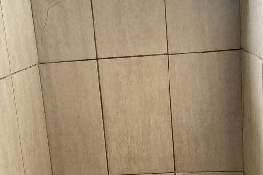 Banheiro de apartamento para alugar com 2 quartos, 62m² em Anchieta, Nilópolis