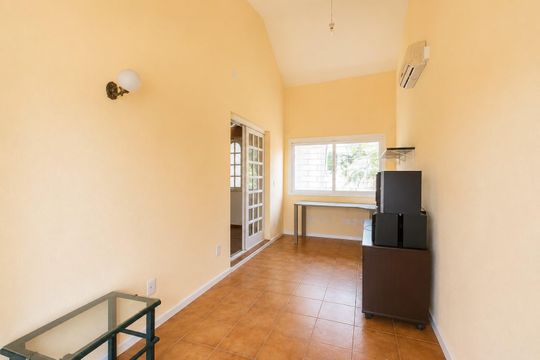 Quarto 1 de casa para alugar com 4 quartos, 520m² em Guarujá, Porto Alegre