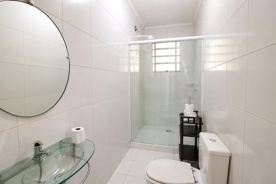 Banheiro 3 de casa à venda com 4 quartos, 520m² em Guarujá, Porto Alegre