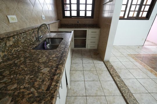 Casa para alugar com 4 quartos, 380m² em Vila Eldizia, Santo André