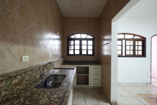 Casa para alugar com 4 quartos, 380m² em Vila Eldizia, Santo André