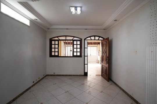 Casa para alugar com 4 quartos, 380m² em Vila Eldizia, Santo André