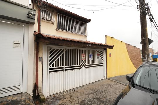Casa para alugar com 4 quartos, 380m² em Vila Eldizia, Santo André