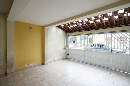 Casa para alugar com 4 quartos, 380m² em Vila Eldizia, Santo André