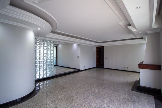 Apartamento para alugar com 4 quartos, 226m² em Vila Augusta, Sorocaba
