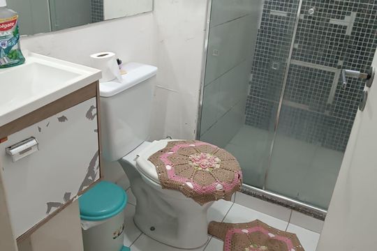 Banheiro de apartamento para alugar com 2 quartos, 42m² em Fátima, Canoas