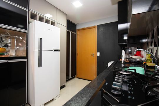 Cozinha e Área de Serviço de apartamento à venda com 2 quartos, 47m² em Setor Noroeste, Brasília