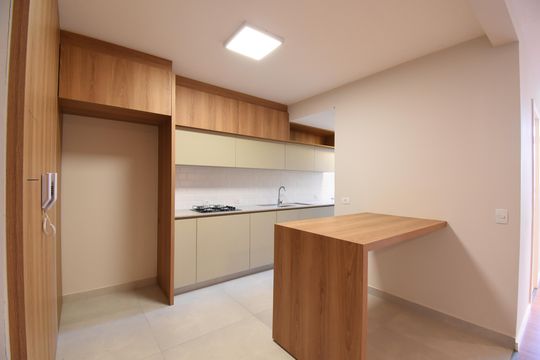 Cozinha de apartamento à venda com 3 quartos, 87m² em Bigorrilho, Curitiba