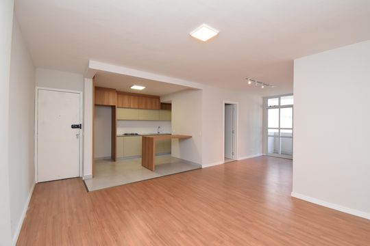 Apartamento à venda com 3 quartos, 87m² em Bigorrilho, Curitiba