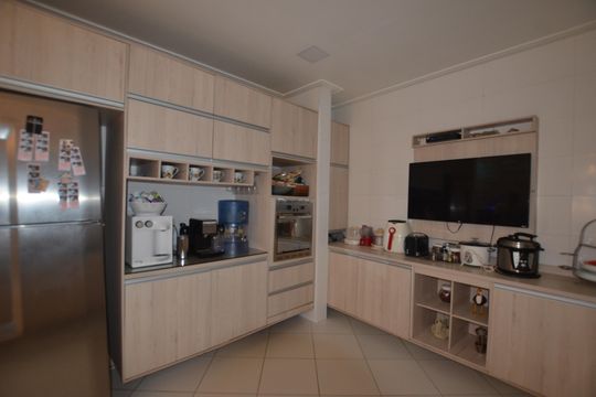 Cozinha e Área de Serviço de casa à venda com 3 quartos, 154m² em Vila Valqueire, Rio de Janeiro