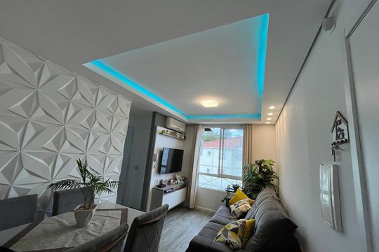 Sala de apartamento à venda com 2 quartos, 45m² em Mário Quintana, Porto Alegre
