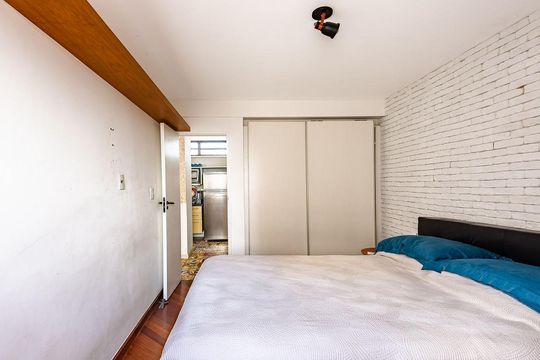 Quarto de apartamento à venda com 1 quarto, 84m² em Vila Madalena, São Paulo