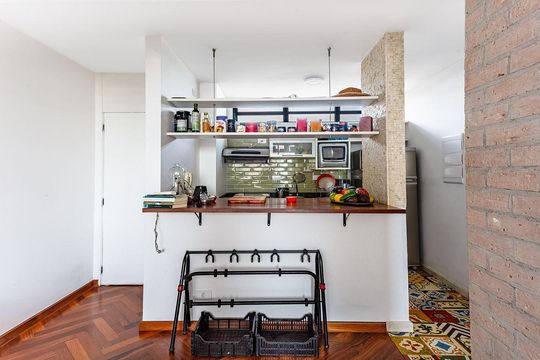 Cozinha de apartamento à venda com 1 quarto, 84m² em Vila Madalena, São Paulo