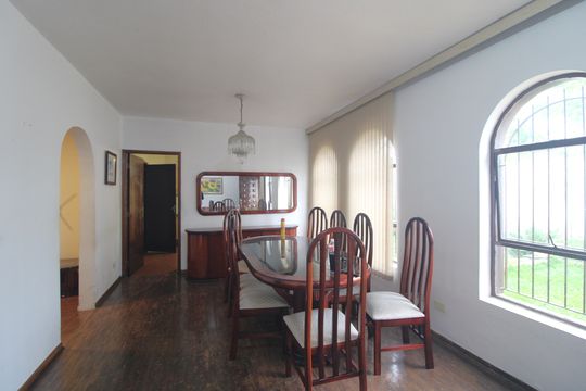 Casa para alugar com 4 quartos, 200m² em Jardim Ipanema (zona Sul), São Paulo