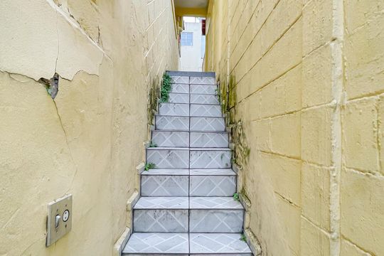Entrada de casa para alugar com 2 quartos, 125m² em Cidade das Flores, Osasco