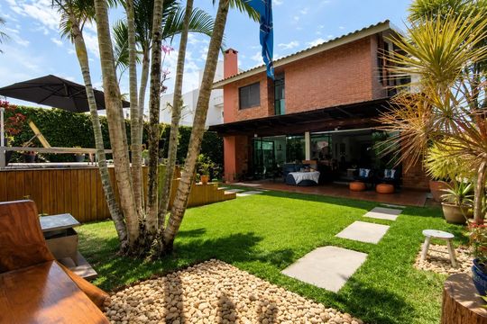 Casa para alugar com 3 quartos, 200m² em Pedra Branca, Palhoça