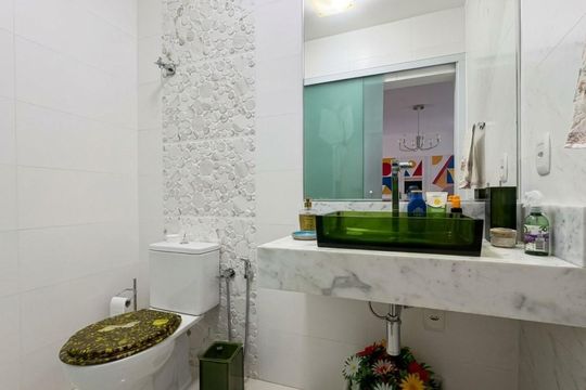 Banheiro 1 de casa para alugar com 3 quartos, 200m² em Pedra Branca, Palhoça