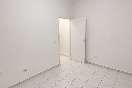 Quarto de casa para alugar com 1 quarto, 50m² em Jardim Barbacena, Cotia
