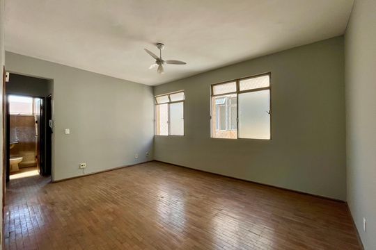 Apartamento para alugar com 2 quartos, 70m² em Santa Efigênia, Belo Horizonte