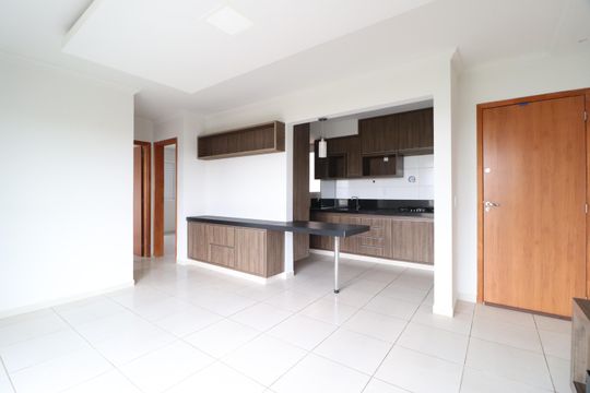 Sala de apartamento para alugar com 2 quartos, 58m² em Jardim Inconfidência, Uberlândia