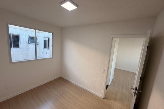 Quarto 1 de apartamento à venda com 2 quartos, 41m² em Mato Grande, Canoas