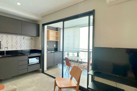Sala de kitnet/studio para alugar com 1 quarto, 33m² em Pinheiros, São Paulo