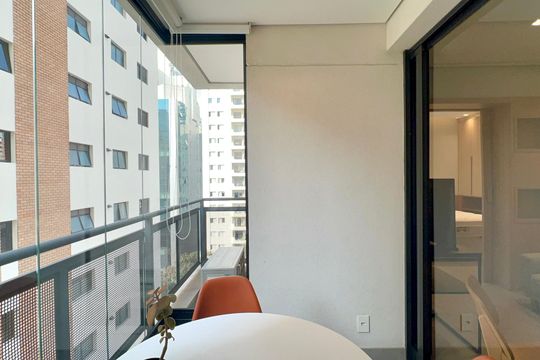 Varanda de kitnet/studio para alugar com 1 quarto, 33m² em Pinheiros, São Paulo