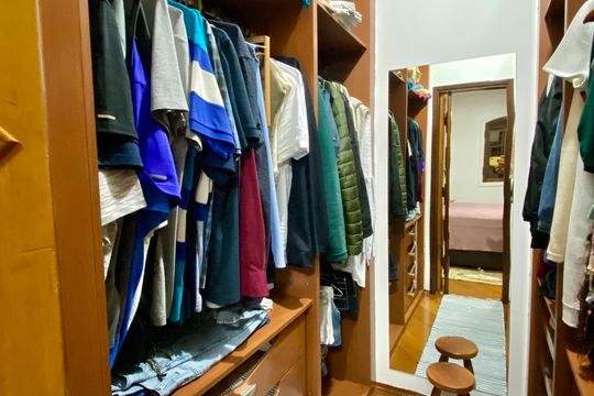 Closet Quarto 3 casa 1 de casa à venda com 5 quartos, 295m² em Jardim Santa Mena, Guarulhos