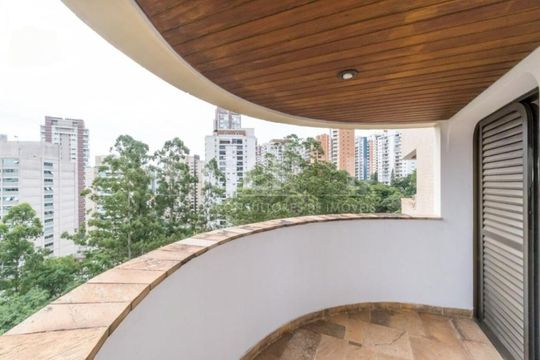 Apartamento à venda com 4 quartos, 370m² em Vila Suzana, São Paulo