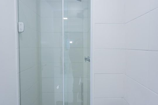 Banheiro de apartamento para alugar com 1 quarto, 30m² em Vila Albertina, São Paulo