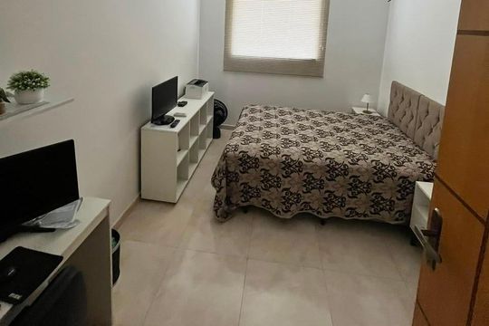 Quarto de casa à venda com 2 quartos, 100m² em Campo Grande, Rio de Janeiro