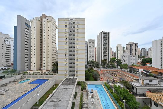 Vista da Varanda de apartamento para alugar com 2 quartos, 76m² em Mirandópolis, São Paulo