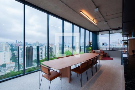 Apartamento para alugar com 1 quarto, 55m² em Pinheiros, São Paulo