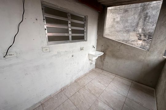 Área de serviço de casa para alugar com 2 quartos, 75m² em Vila Santa Lucia, São Paulo
