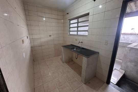 Cozinha de casa para alugar com 2 quartos, 75m² em Vila Santa Lucia, São Paulo