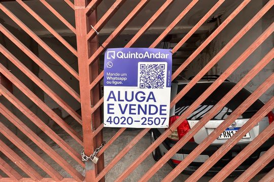 Placa de casa para alugar com 2 quartos, 75m² em Vila Santa Lucia, São Paulo