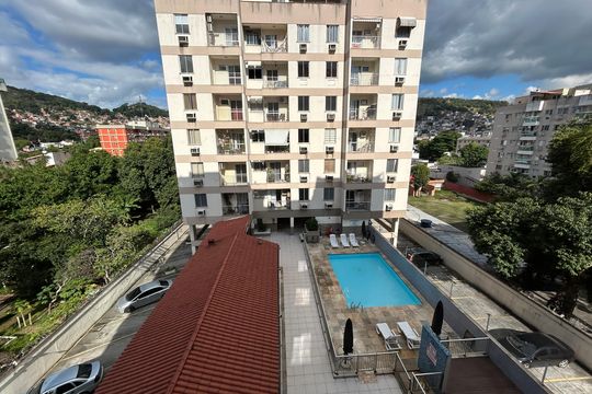 Vista da varanda da Sala de apartamento para alugar com 2 quartos, 61m² em Praça Seca, Rio de Janeiro