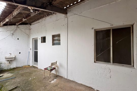 Área externa de casa para alugar com 1 quarto, 60m² em Vargem Grande, Rio de Janeiro