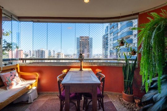 Apartamento à venda com 4 quartos, 225m² em Vila Morse, São Paulo