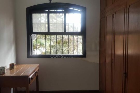 Casa à venda com 3 quartos, 225m² em Jardim Sertaozinho, São Paulo