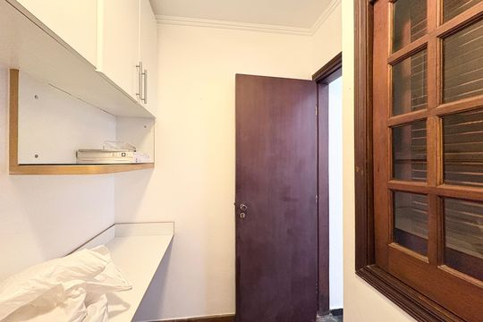 Área comum de casa à venda com 3 quartos, 181m² em Jardim Sao Ricardo, São Paulo
