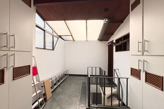 Varanda da Suíte 3 de casa à venda com 3 quartos, 181m² em Jardim Sao Ricardo, São Paulo