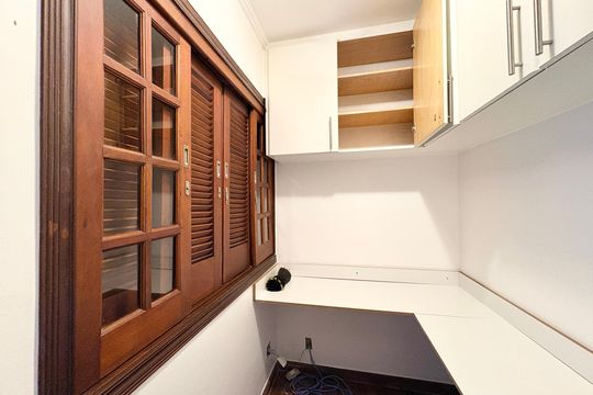 Área comum de casa à venda com 3 quartos, 181m² em Jardim Sao Ricardo, São Paulo