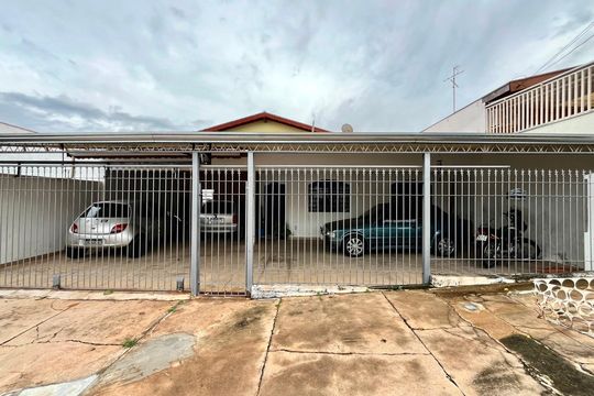 Fachada da casa de casa à venda com 4 quartos, 217m² em Parque da Figueira, Campinas