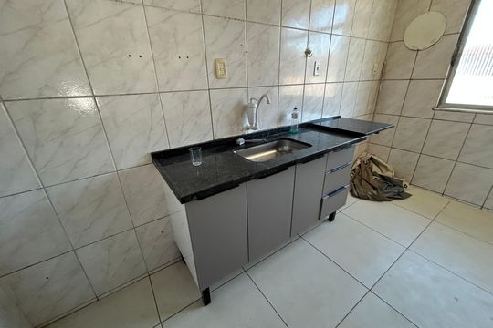 Cozinha de apartamento à venda com 3 quartos, 65m² em Inhaúma, Rio de Janeiro