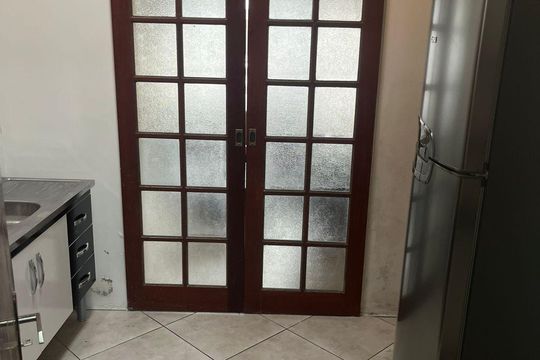 Cozinha de kitnet/studio para alugar com 1 quarto, 44m² em Rio do Ouro, São Gonçalo