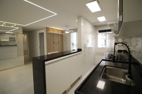 Cozinha de apartamento à venda com 2 quartos, 55m² em Anil, Rio de Janeiro