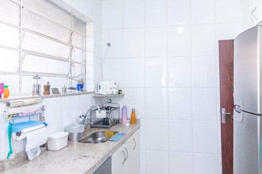 Casa à venda com 3 quartos, 256m² em Cidade Nova, Belo Horizonte