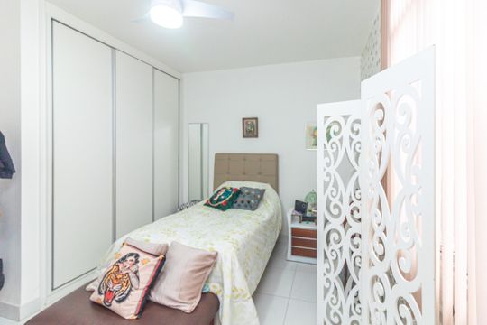 Casa à venda com 3 quartos, 256m² em Cidade Nova, Belo Horizonte