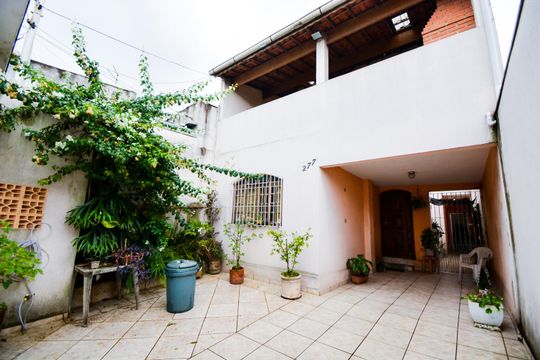 Garagem de casa à venda com 3 quartos, 194m² em Jardim Divinolandia, Guarulhos